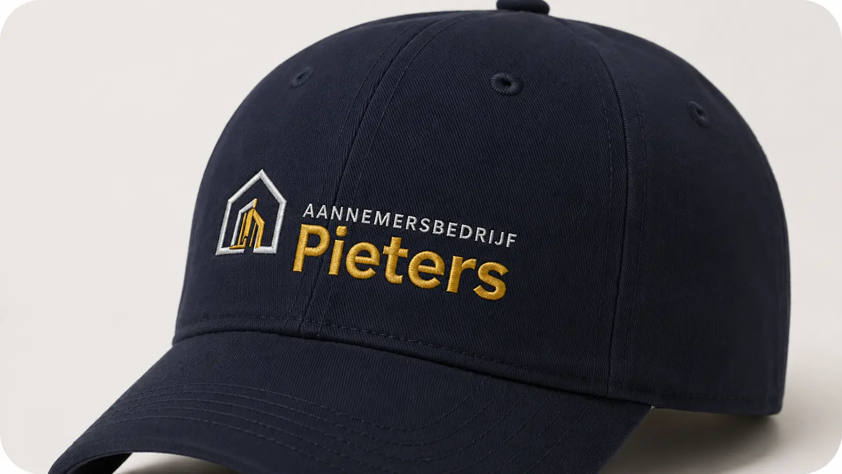 Geborduurde cap of beanie met logo van Aannemersbedrijf Pieters