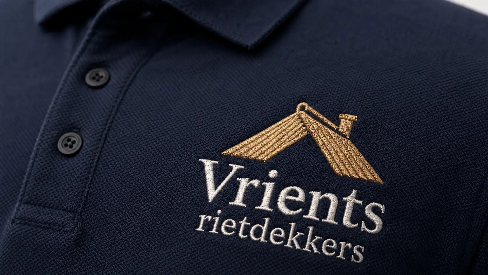 Geborduurde polo met logo van Vrients rietdekkers