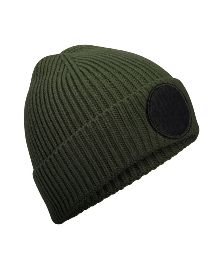 Muts met ronde fashion patch